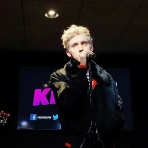 人妖㴬精69XXXⅩXX
